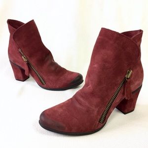 Bueno Yountville Red Zip Ankle Boots 37 / 6.5 -7